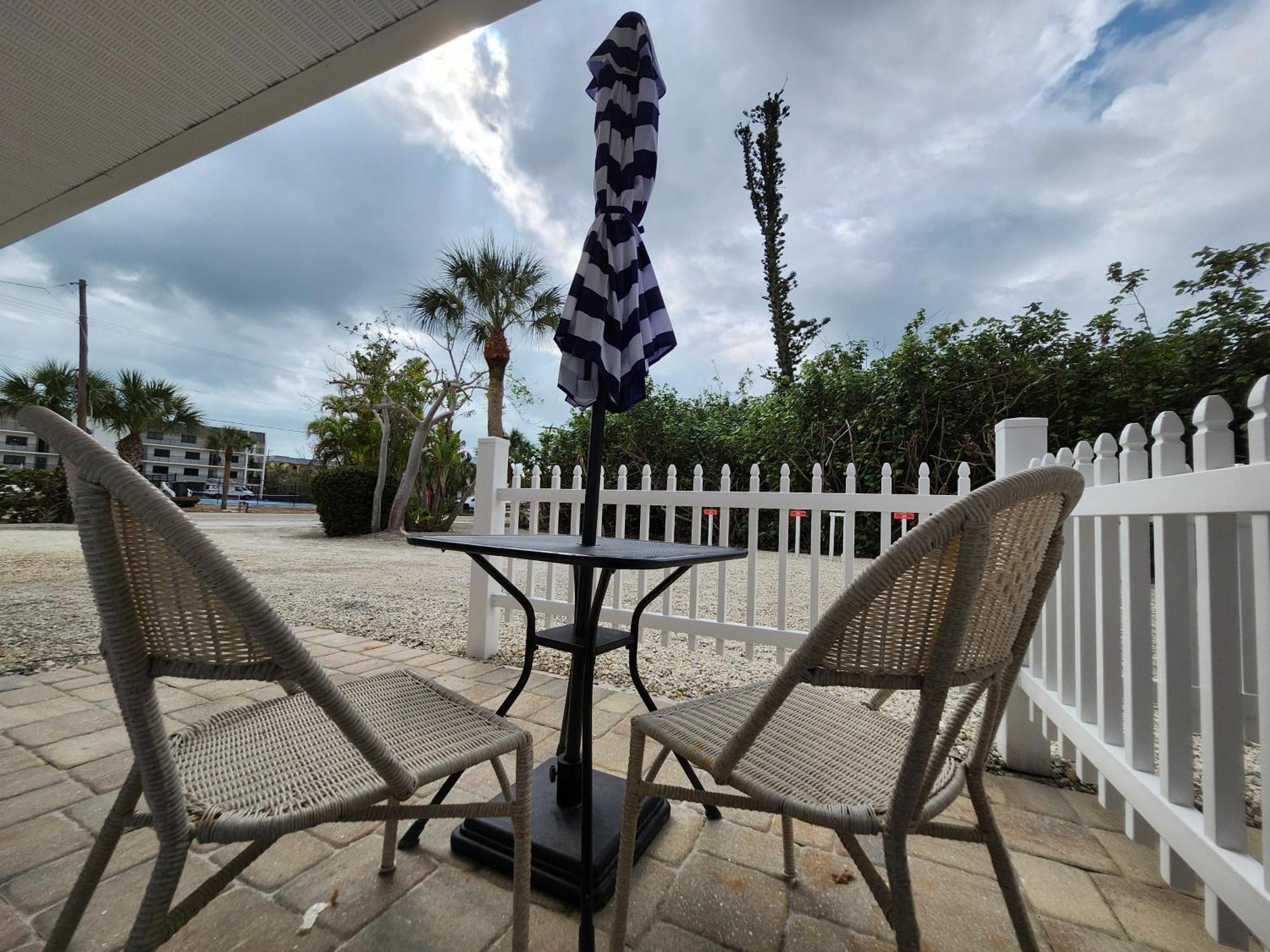 Sunshine Island Inn - Adults Only ซานิเบล ภายนอก รูปภาพ